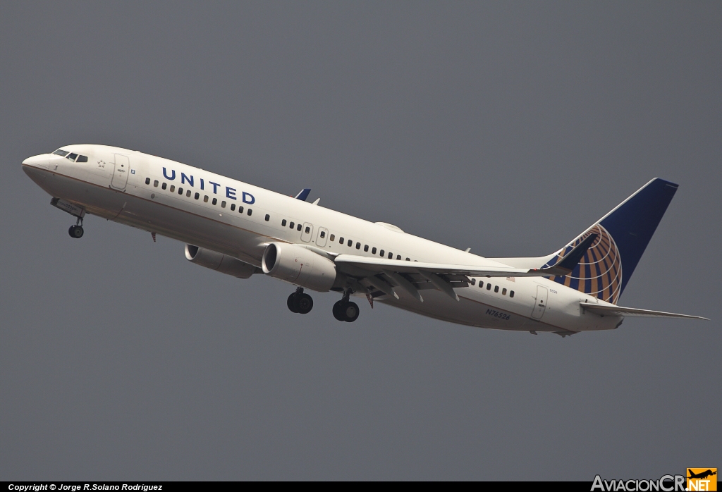 N76526 - Boeing 737-824 - United Airlines