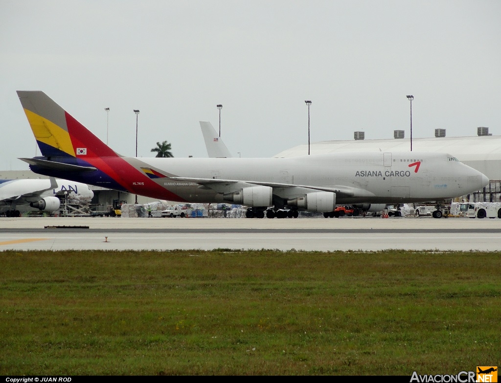 HL7415 - Boeing 747-48E(BCF) - Asiana Cargo