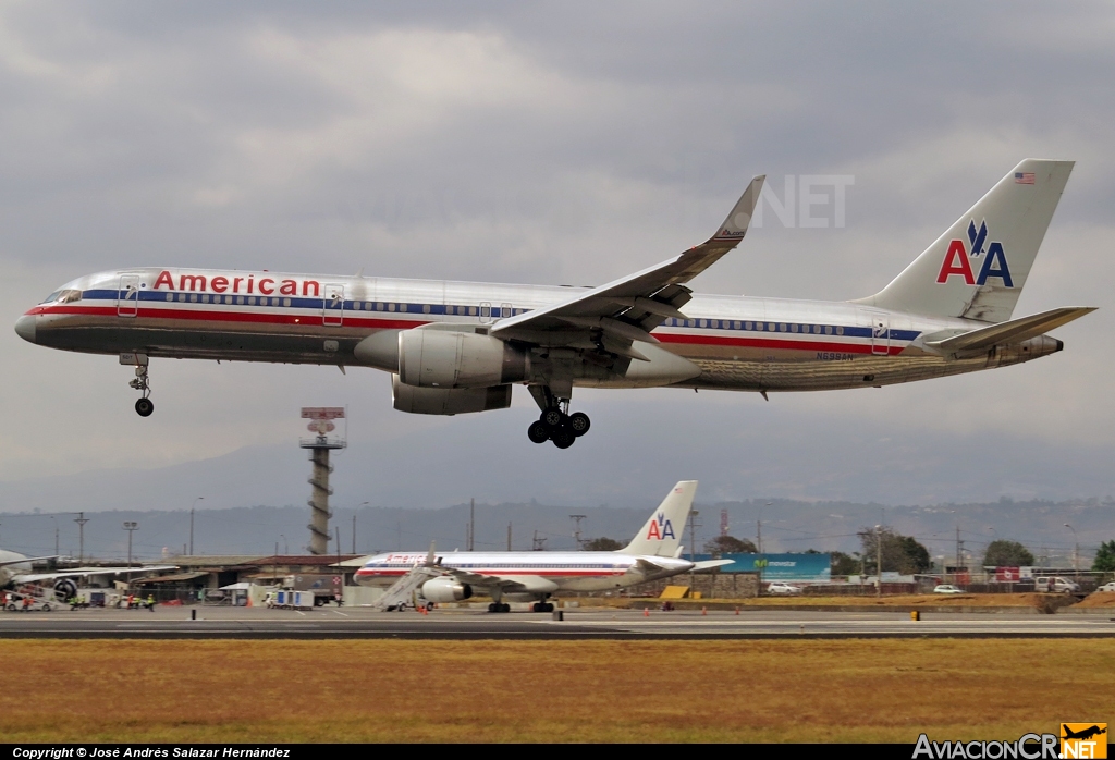 N699AN - Boeing 757-223 - American Airlines