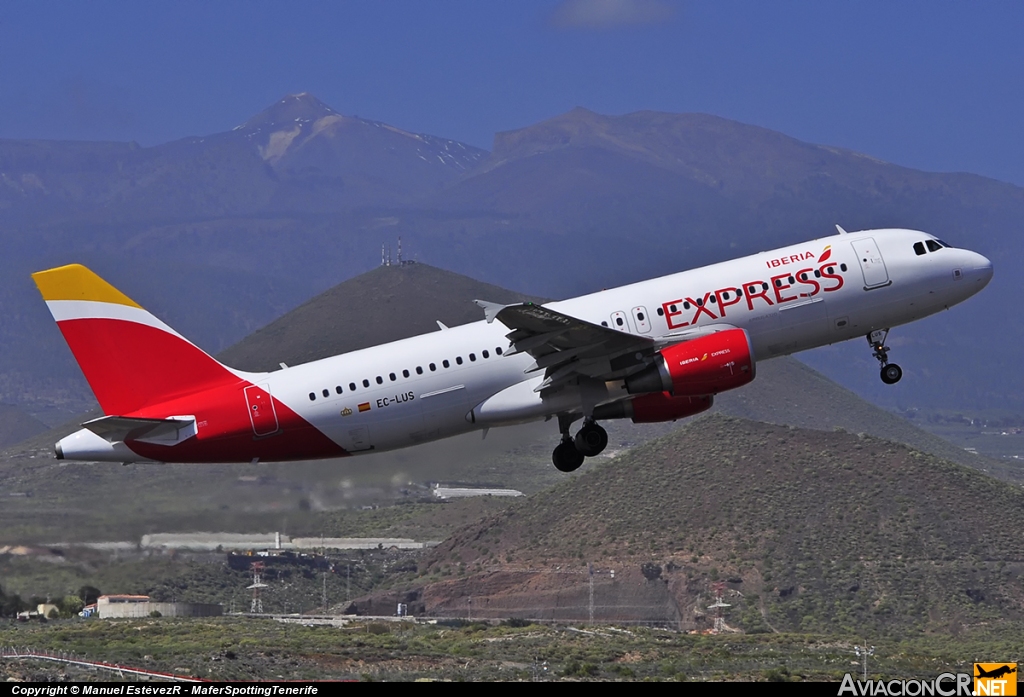 EC-LUS - Airbus A320-216 - Iberia Express