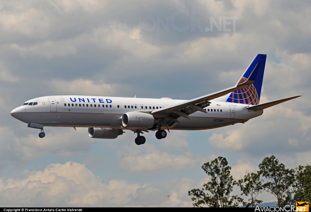 N77530 - Boeing 737-824 - United Airlines