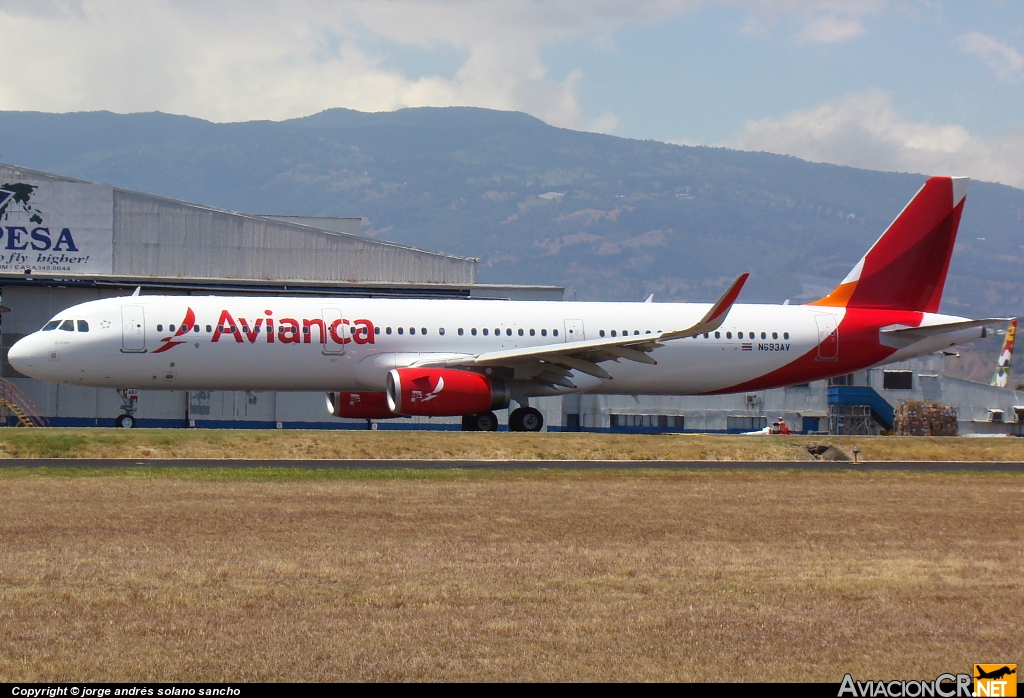 N693AV - Airbus A321-231 - Avianca