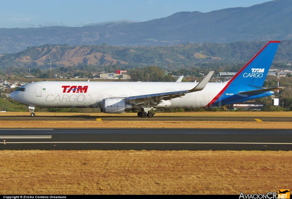 PR-ADY - Boeing 767-316F/ER - TAM CARGO