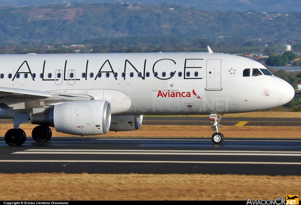 N686TA - Airbus A320-214 - Avianca