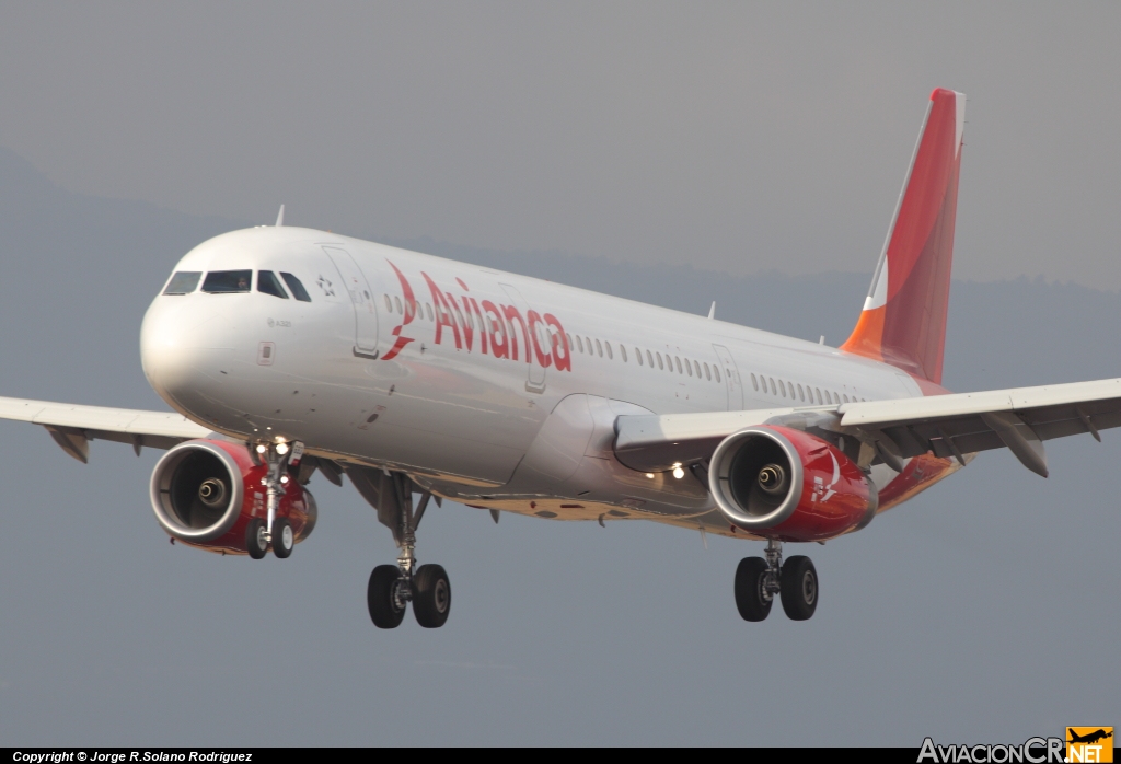 N693AV - Airbus A321-231 - Avianca