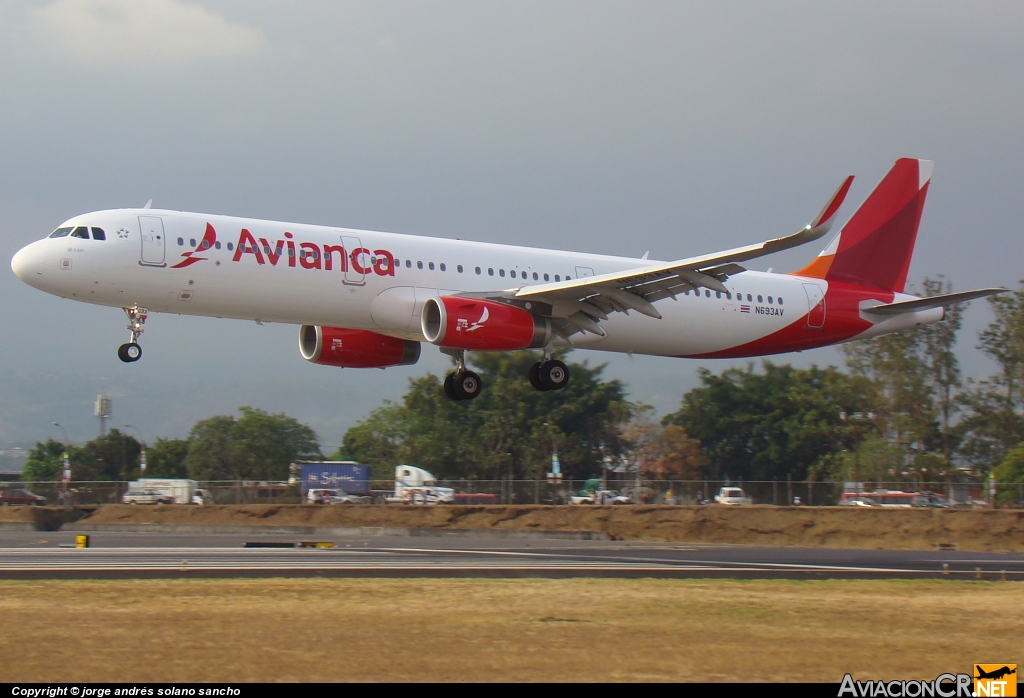 N693AV - Airbus A321-231 - Avianca