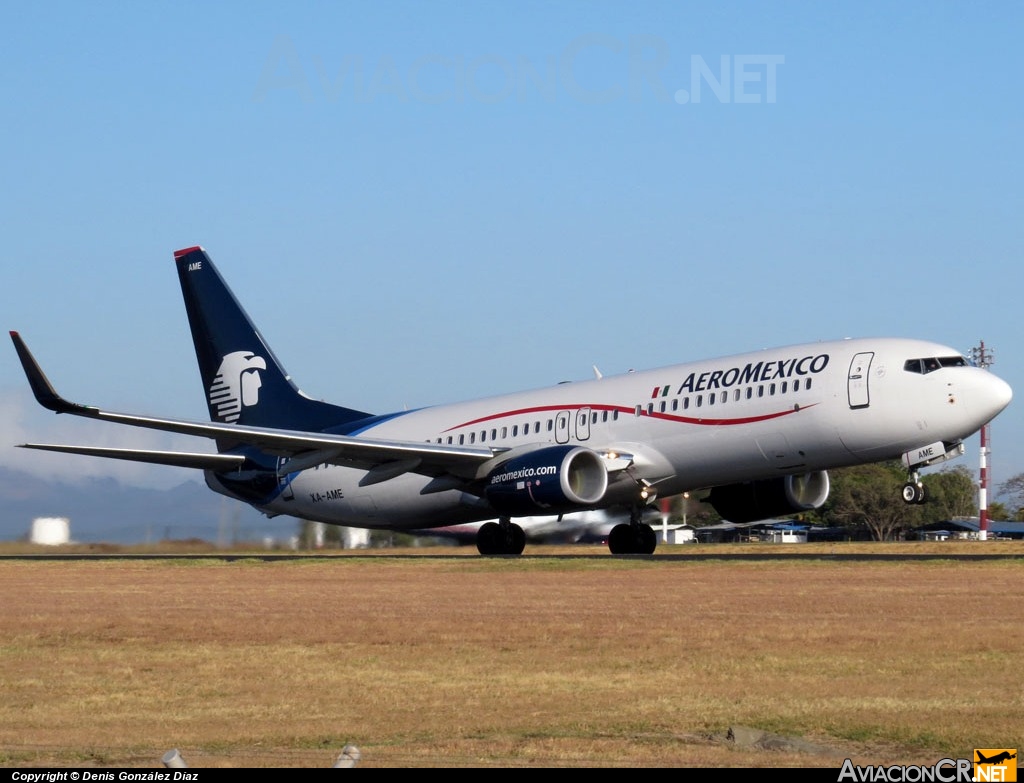 XA-AME - Boeing 737-852 - Aeromexico