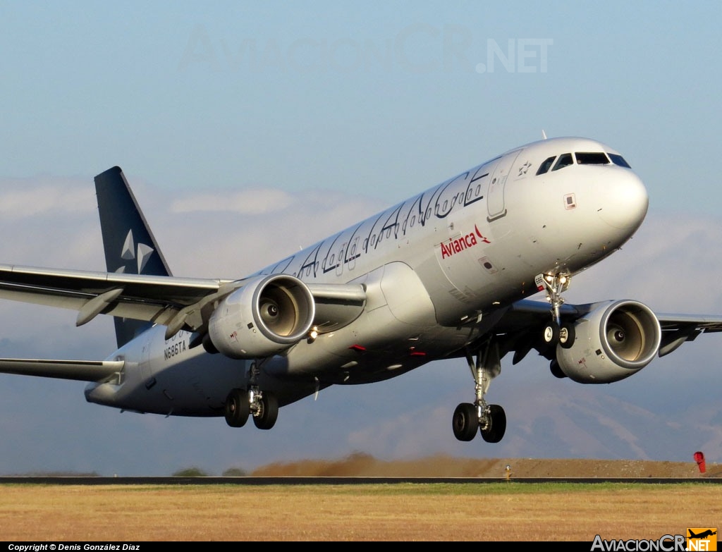 N686TA - Airbus A320-214 - Avianca