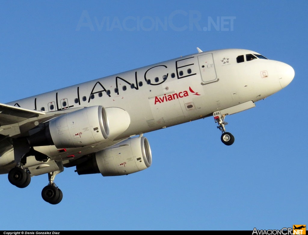 N686TA - Airbus A320-214 - Avianca