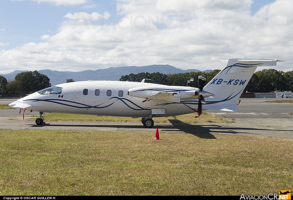 XB-KSW - Piaggio P-180 Avanti - Privado