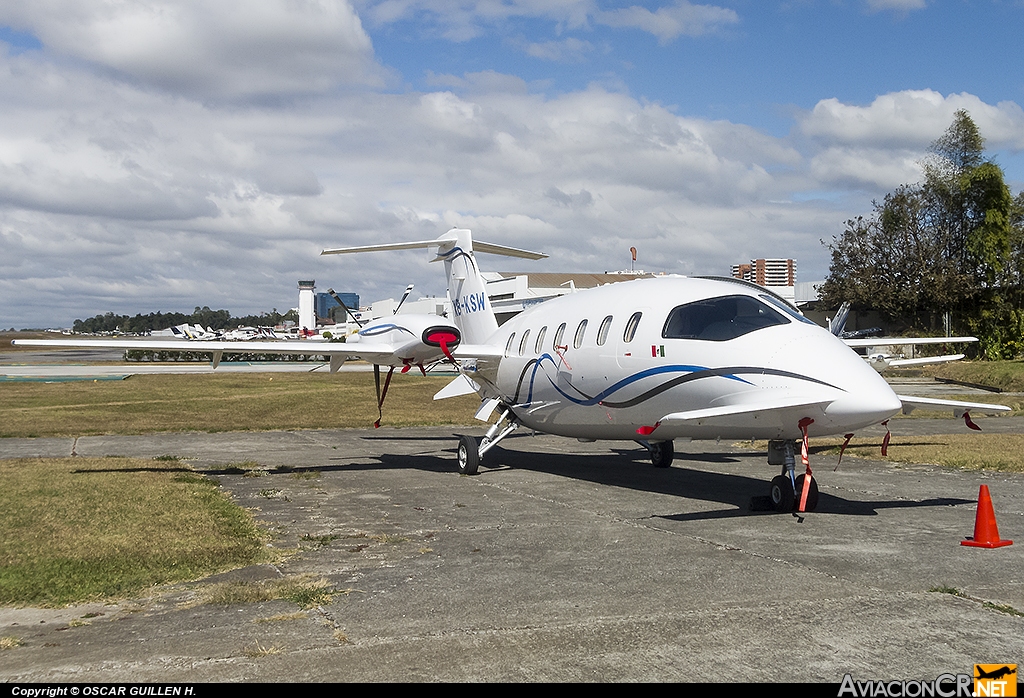 XB-KSW - Piaggio P-180 Avanti - Privado