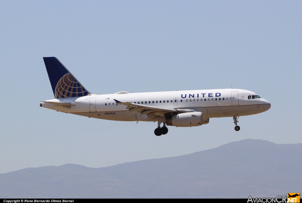 N841UA - Airbus A319-131 - United Airlines