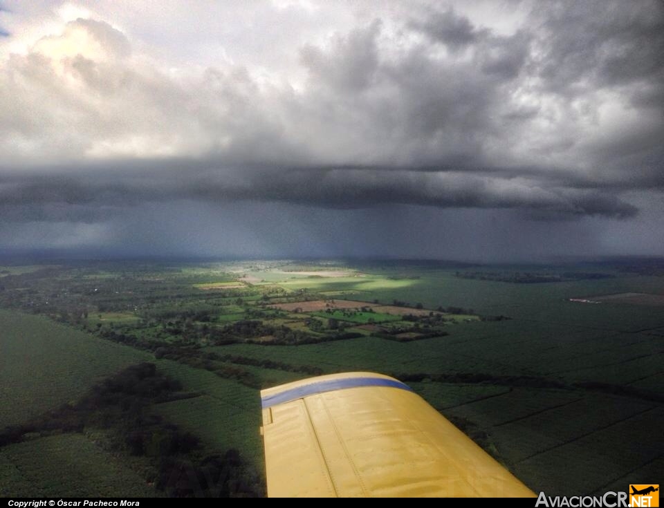 TI-BCD - Air Tractor AT-502B - Colono