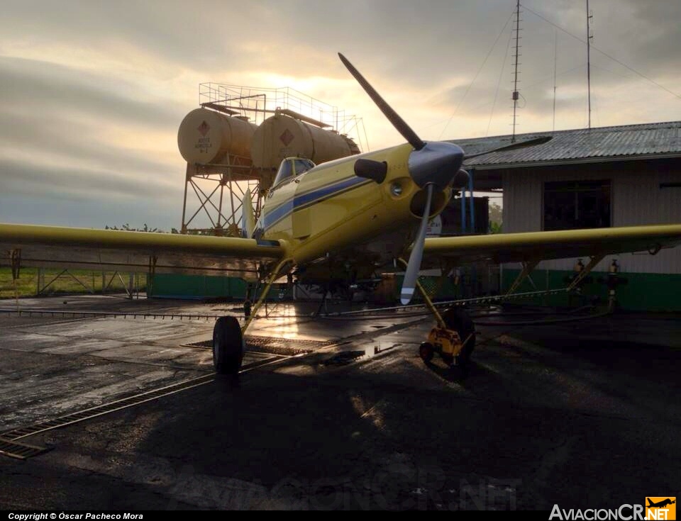 TI-BEF - Air Tractor AT-502B - Colono