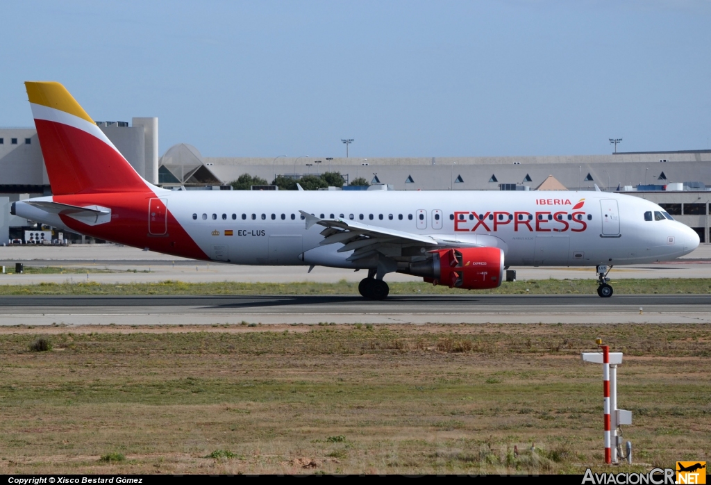 EC-LUS - Airbus A320-216 - Iberia Express