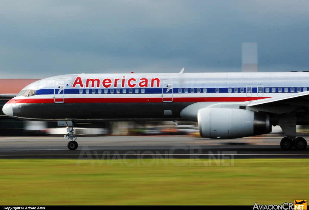 N698AN - Boeing 757-223/ET - American Airlines