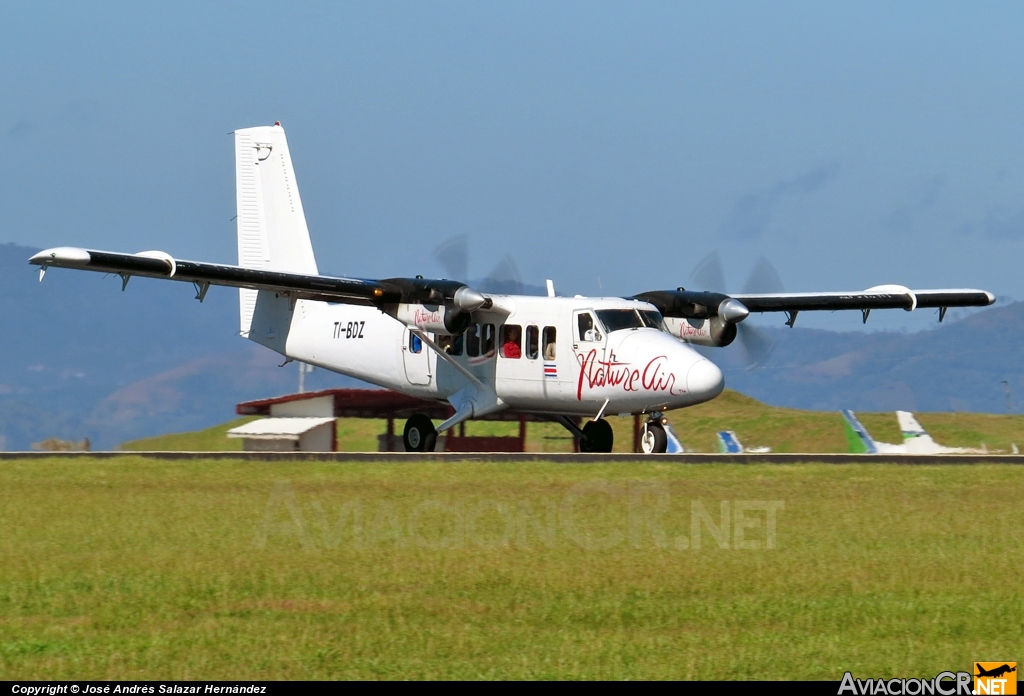 TI-BDZ - De Havilland Canada DHC-6-300 Twin Otter/VistaLiner - Nature Air