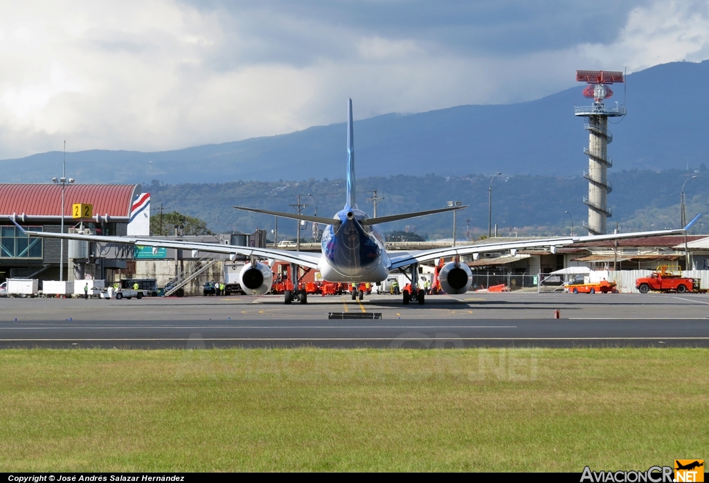 C-GTSR - Airbus A330-243 - Air Transat