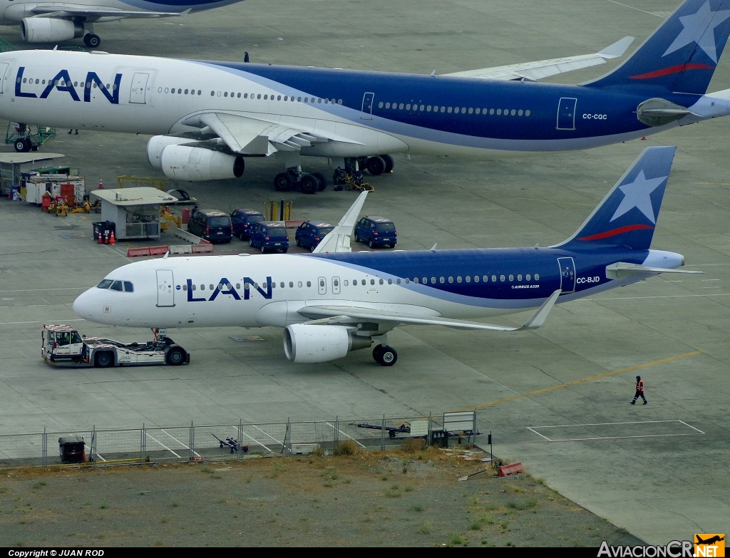 CC-BFD - Airbus A320-214(SL) - LAN Airlines