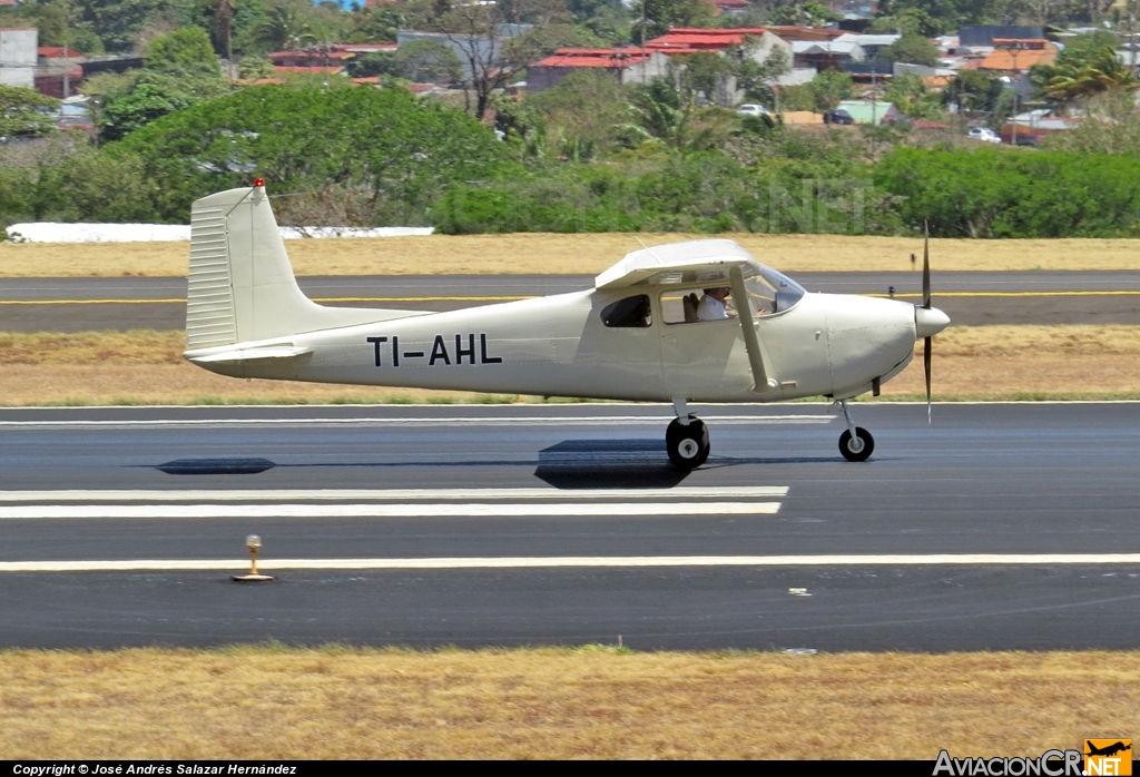 TI-AHL - Cessna 182A Skylane - Aerotica Escuela de Aviación