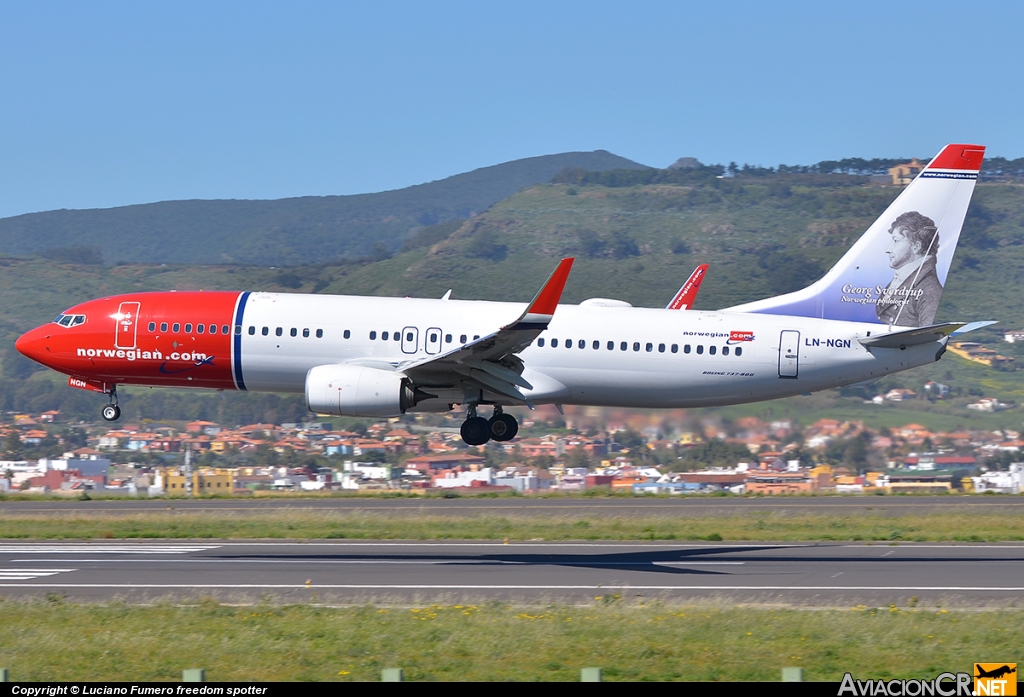 LN-NGN - Boeing 737-8JP - Norwegian Air Shuttle