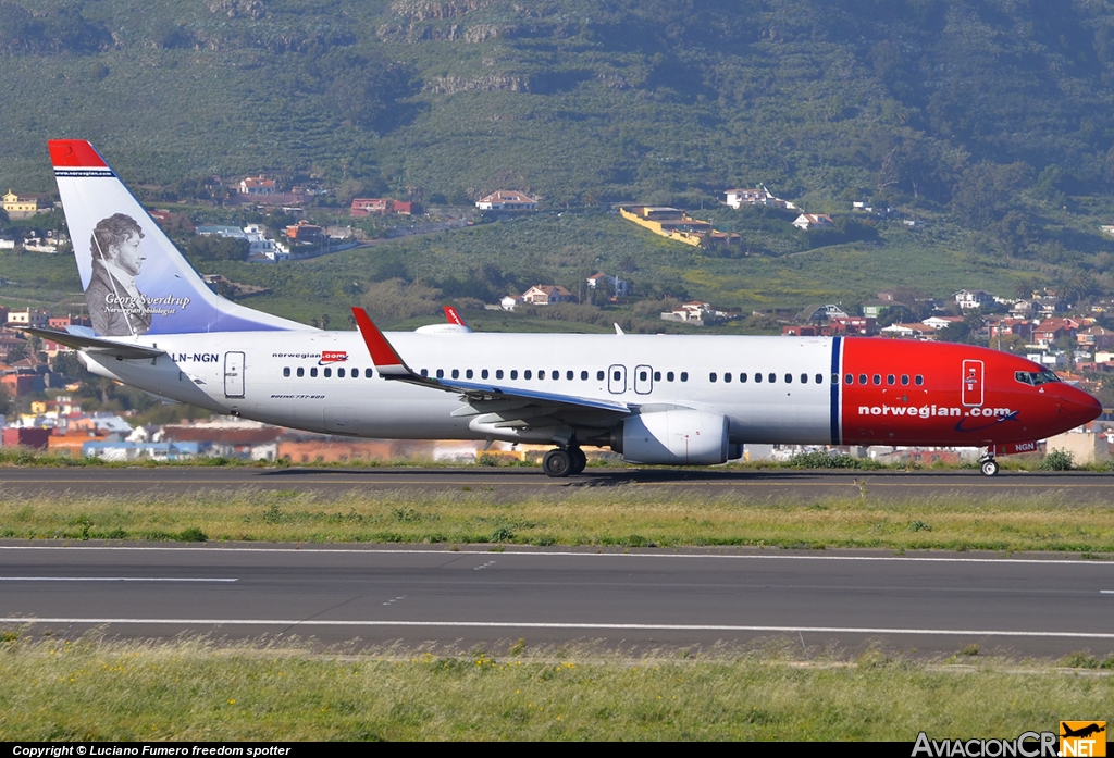LN-NGN - Boeing 737-8JP - Norwegian Air Shuttle