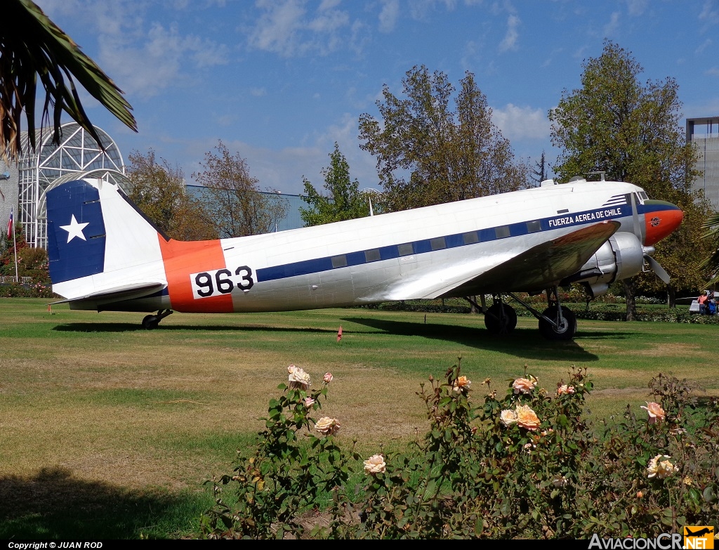 963 - Douglas C-47A Skytrain - Fuerza Aerea de Chile