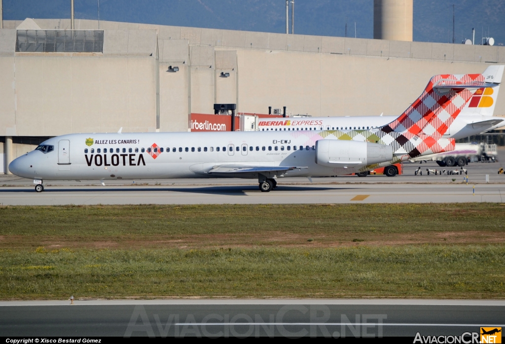 EI-EWJ - Boeing 717-2BL - Volotea