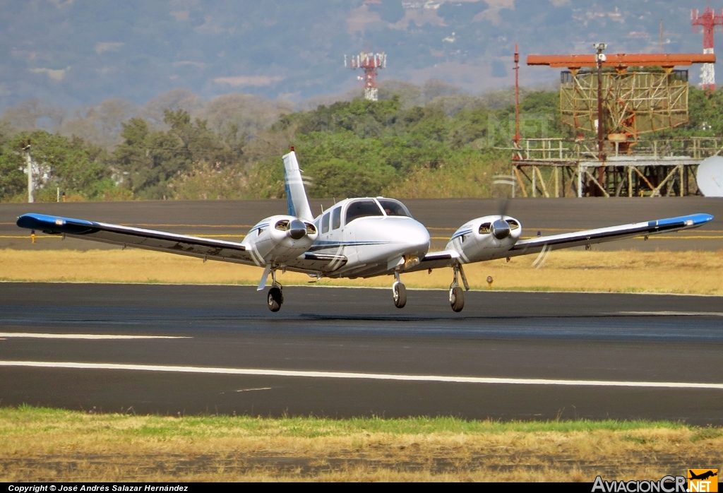 TI-API - Piper PA-34-200T Seneca II - ECDEA - Escuela Costarricense de Aviación