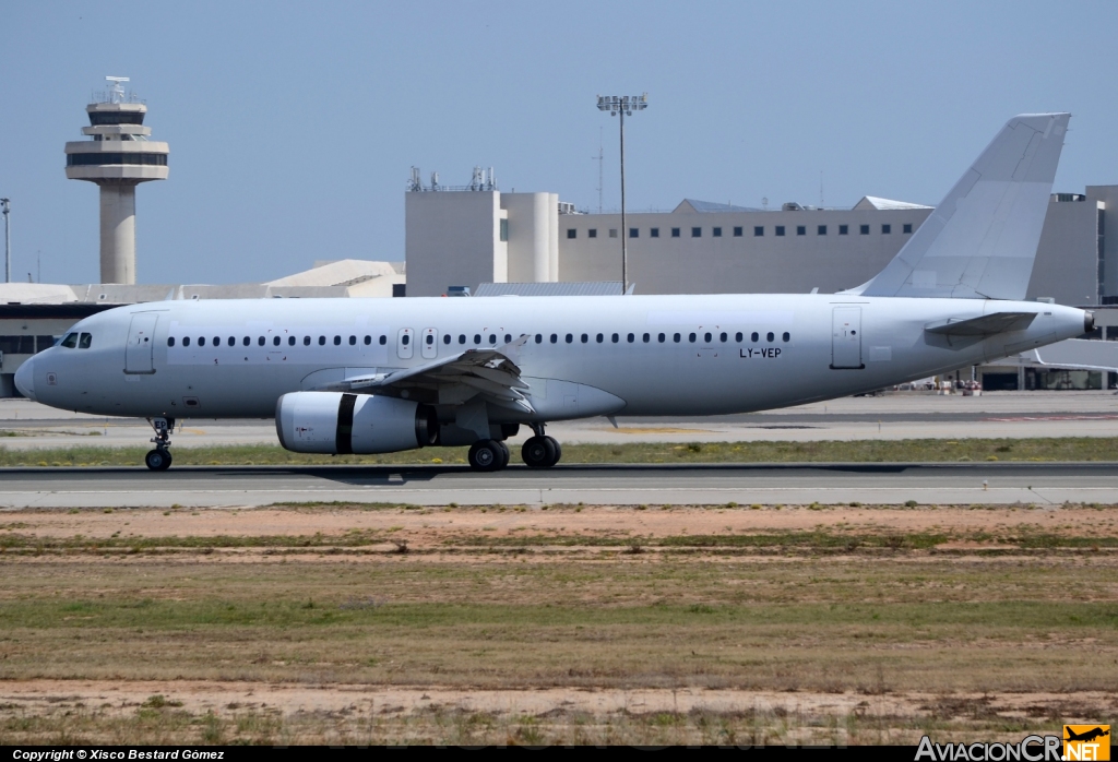 LY-VEP - Airbus A320-233 - Avion Express