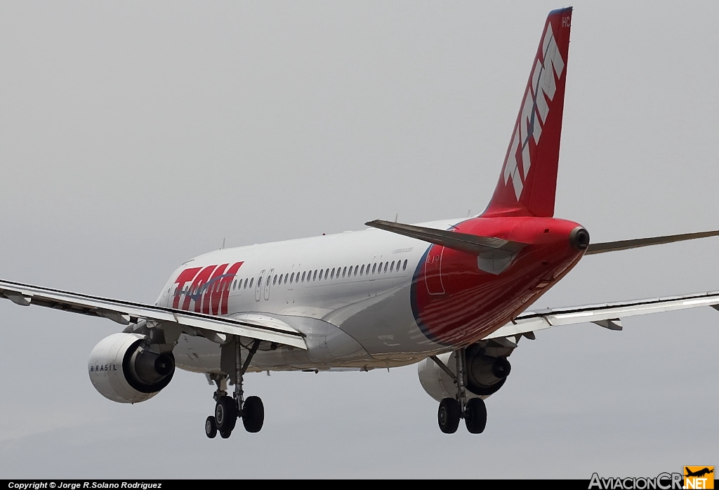 PR-MHC - Airbus A320-214 - TAM Linhas Aéreas