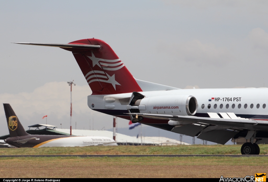 HP-1764PST - Fokker 100 - Air Panama