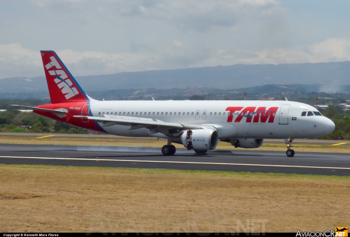 PR-MHC - Airbus A320-214 - TAM Linhas Aéreas