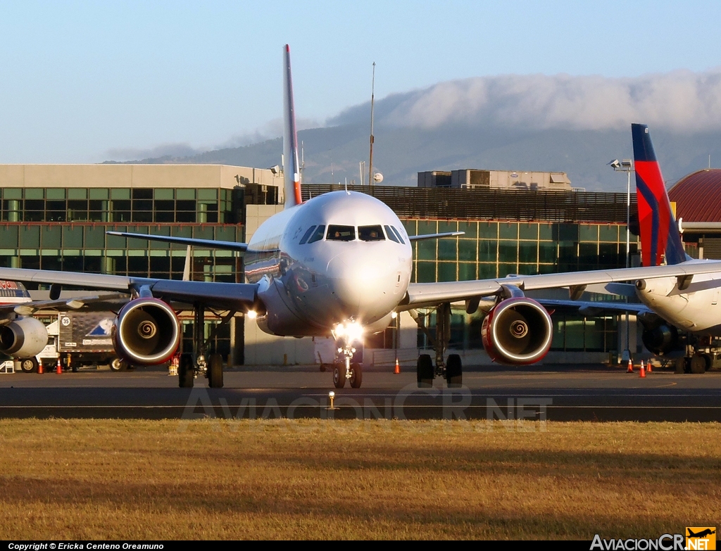 N703AV - Airbus A319-132 - Avianca