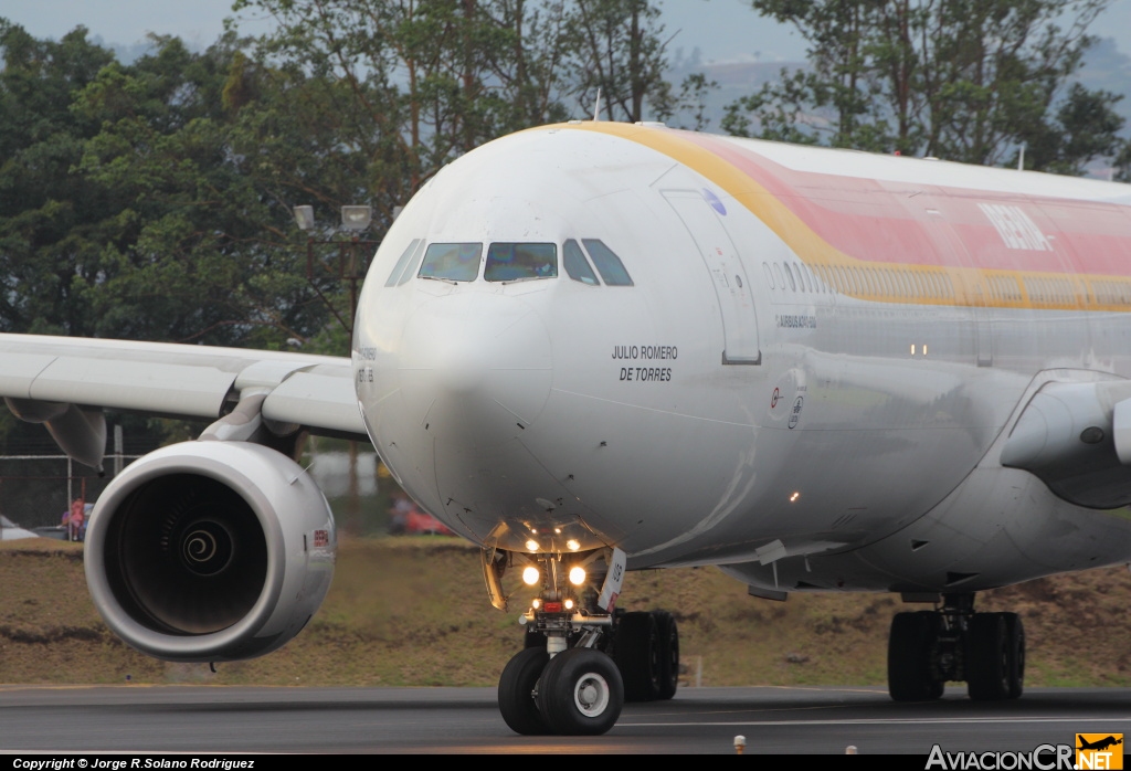 EC-IOB - Airbus A340-642 - Iberia