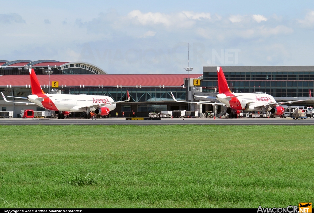 N693AV - Airbus A321-231 - Avianca