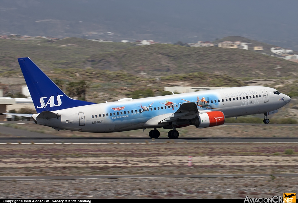 LN-RCY - Boeing 737-883 - SAS