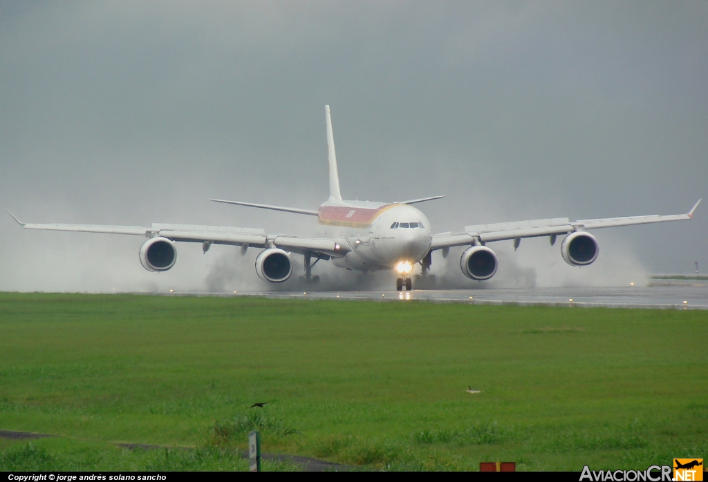 EC-JCZ - Airbus A340-642 - Iberia