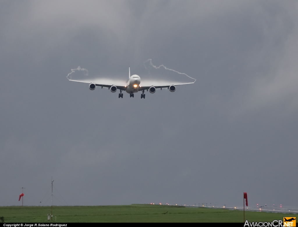 EC-JCZ - Airbus A340-642 - Iberia