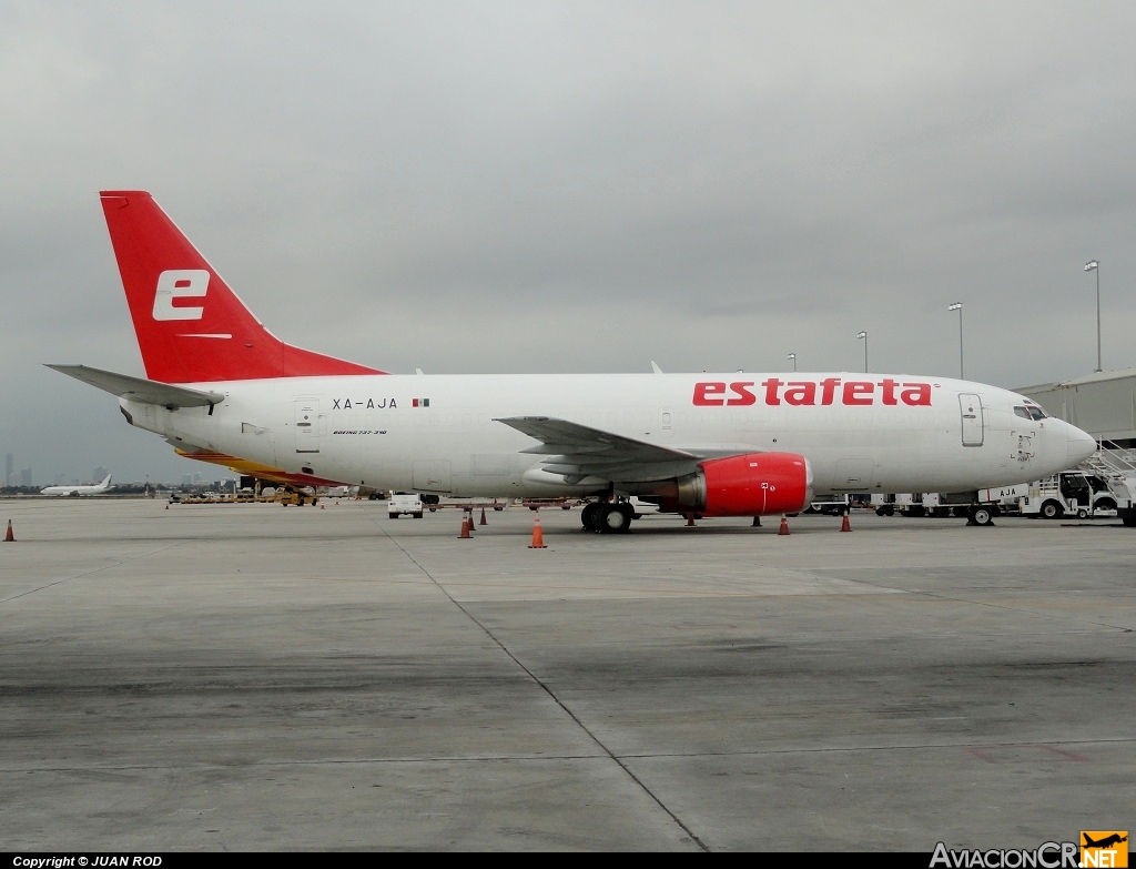 XA-AJA - Boeing 737-3Y0(F) - Estafeta Carga Aérea