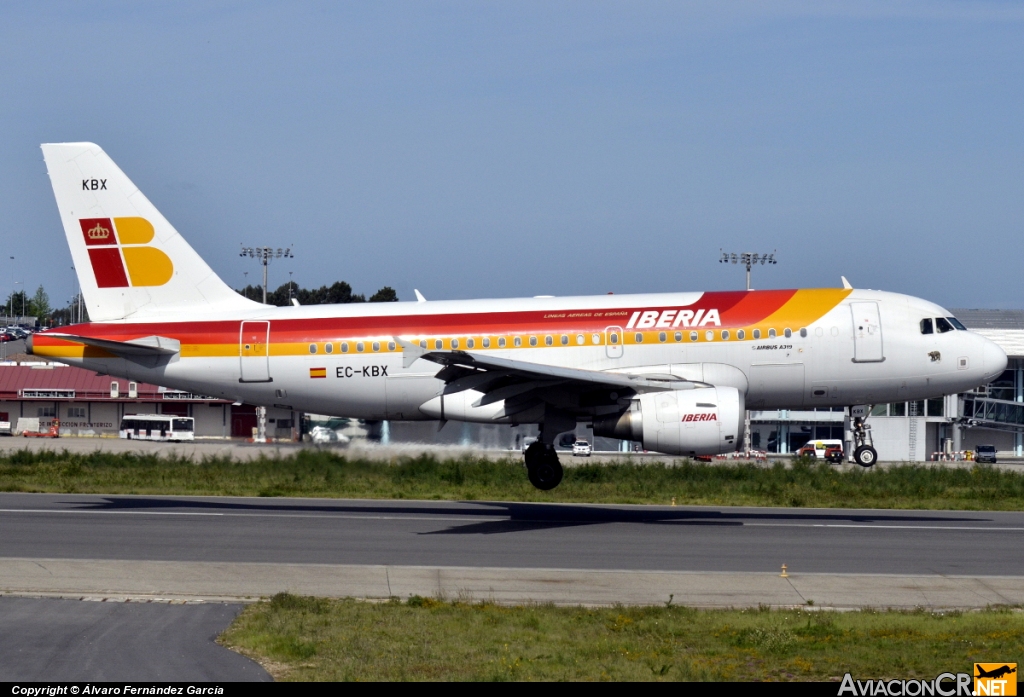 EC-KBX - Airbus A319-111 - Iberia