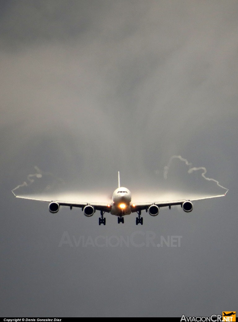 EC-JCZ - Airbus A340-642 - Iberia