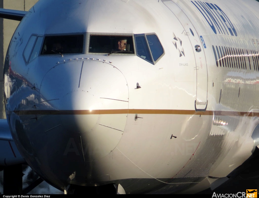 N37293 - Boeing 737-800 - United Airlines