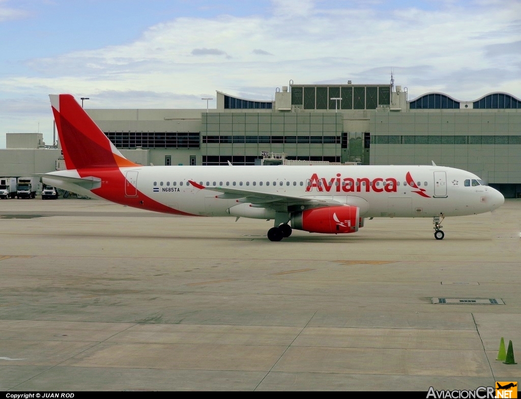 N685TA - Airbus A320-233 - Avianca El Salvador