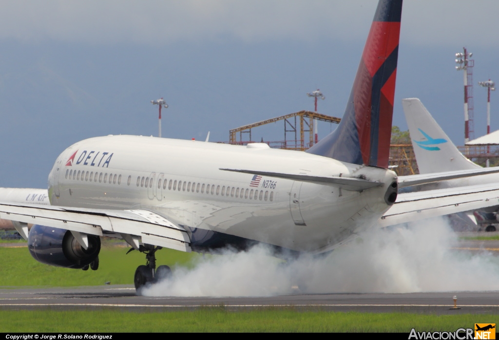 N3766 - Boeing 737-832 - Delta Airlines
