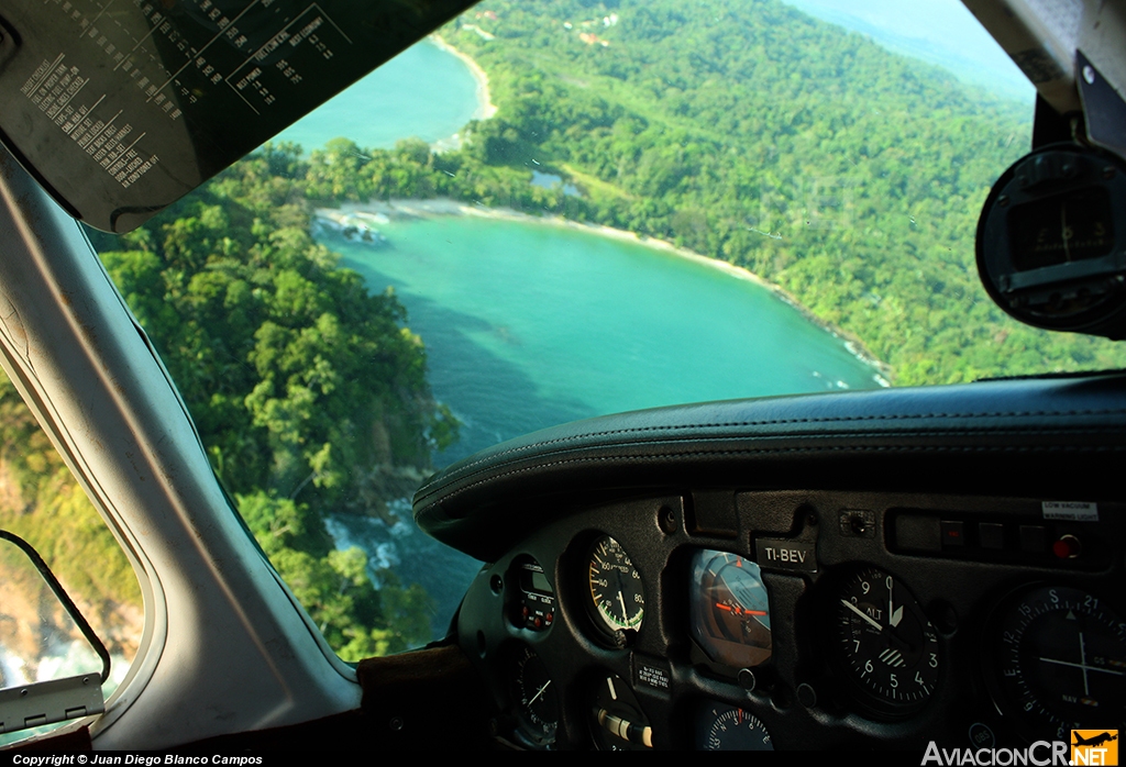 TI-BEV - Piper PA-28-180 Cherokee Archer - Aerotica Escuela de Aviación