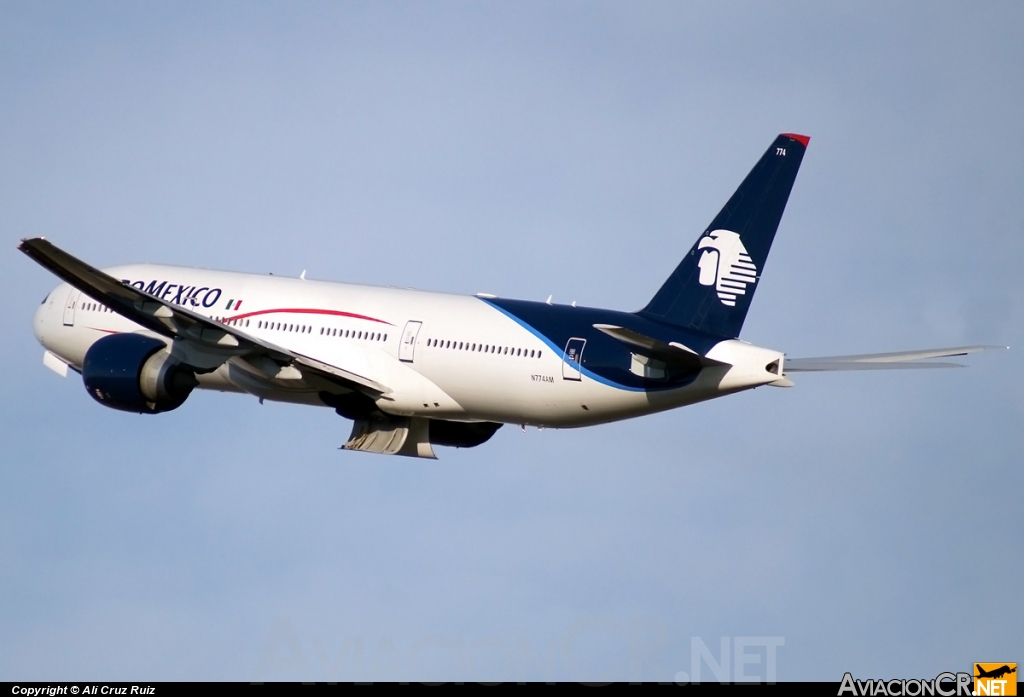 N774AM - Boeing 777-2Q8/ER - Aeromexico