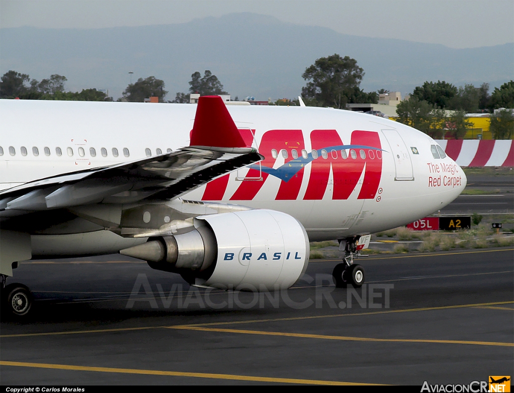 PT-MVF - Airbus A330-203 - TAM