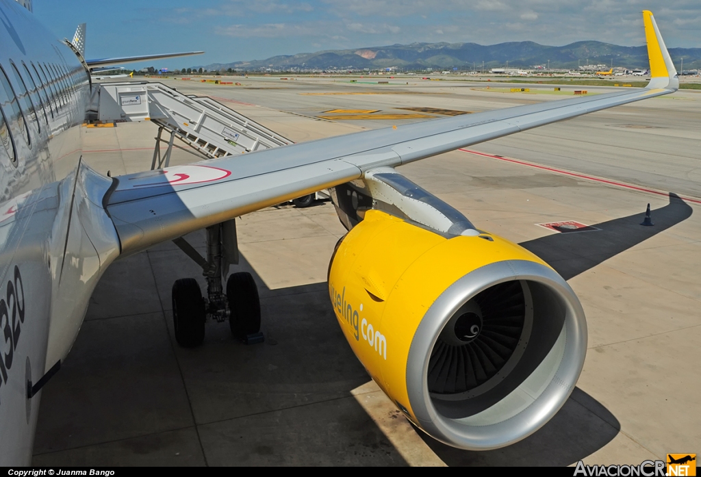 EC-MAH - Airbus A320-214 - Vueling