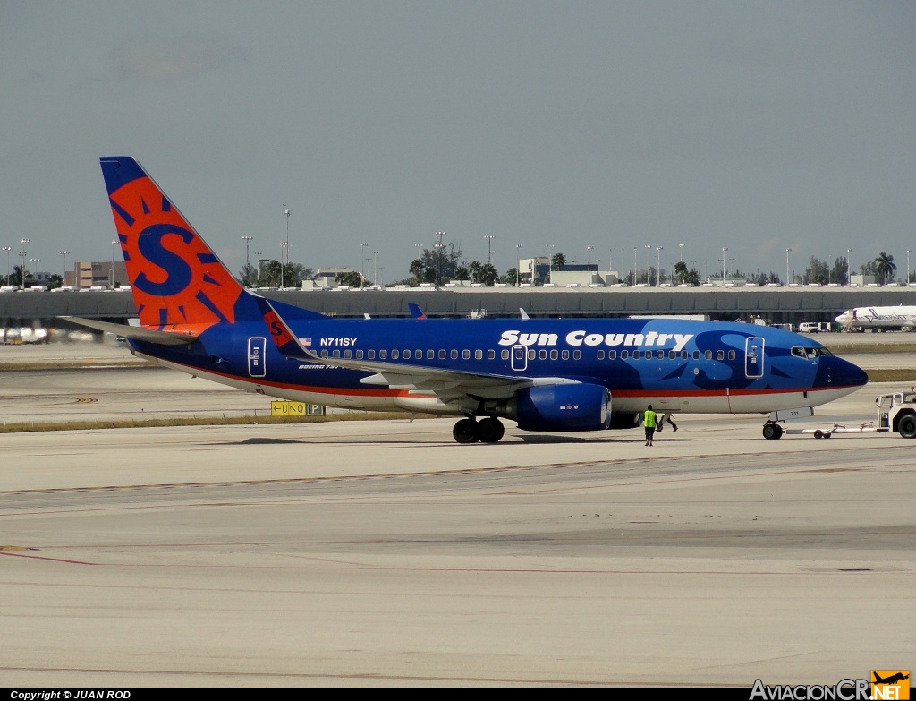 N711SY - Boeing 737-73V - Sun Country Airlines